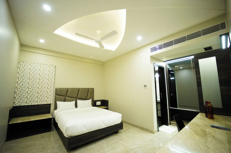 Sun Shine Hotel, Bangalore
