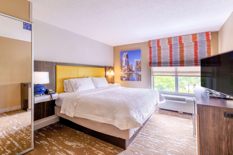 Bedroom 3, Hampton Inn & Suites Raleigh Cary Lenovo Center, Wake