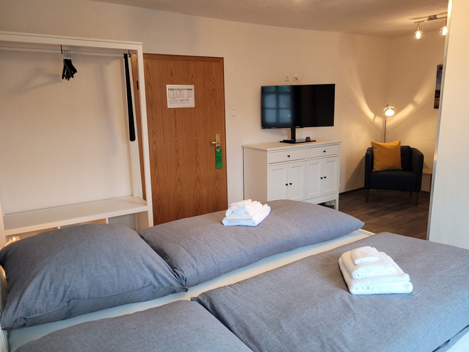 Bedroom 4, VINEU - Bed n Breakfast, Hochsauerlandkreis