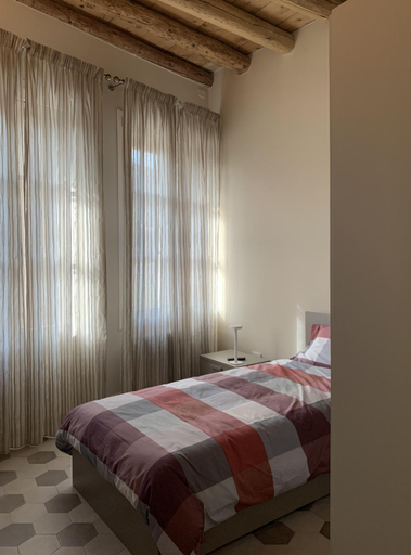 Bedroom 2, Palazzo Fritz, Verona