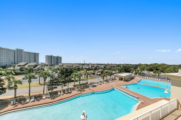 Sport & Beauty 5, Ariel Dunes II 402, Walton