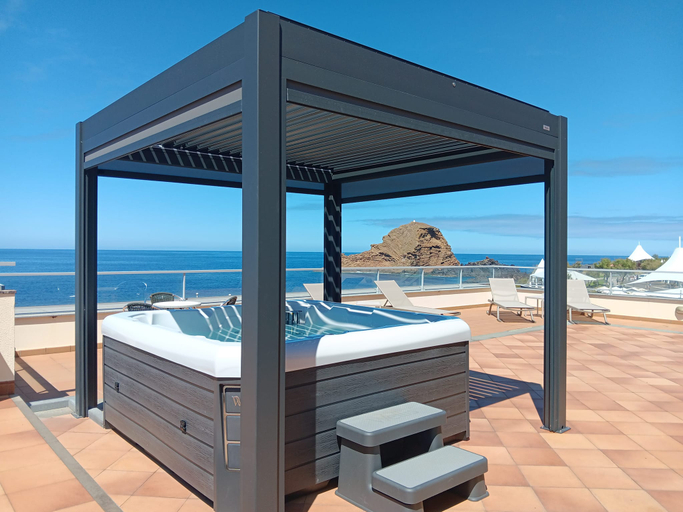 Others 5, Salgueiro, Porto Moniz