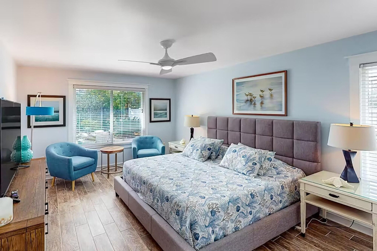 Bedroom 3, Captain Green's Seaside Retreat, Walton