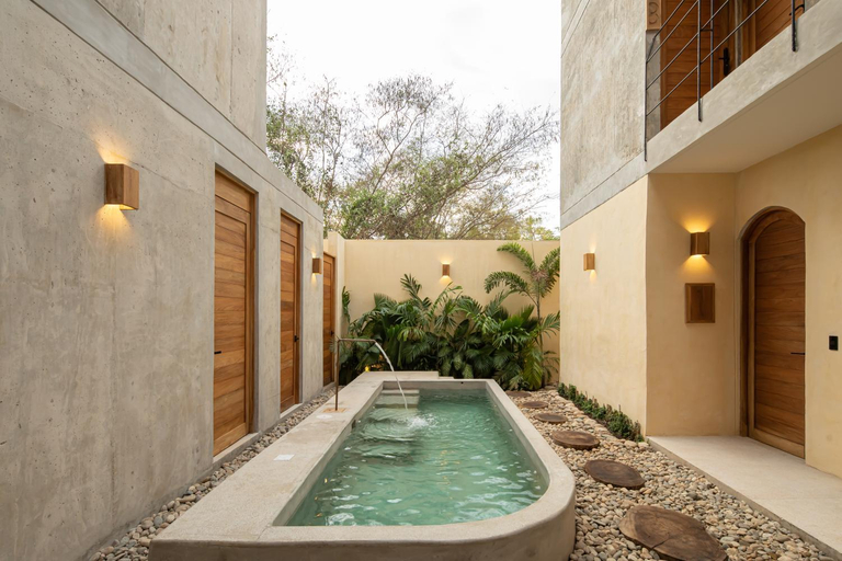 Sport & Beauty 4, Casa Kame, Dist. Pochutla