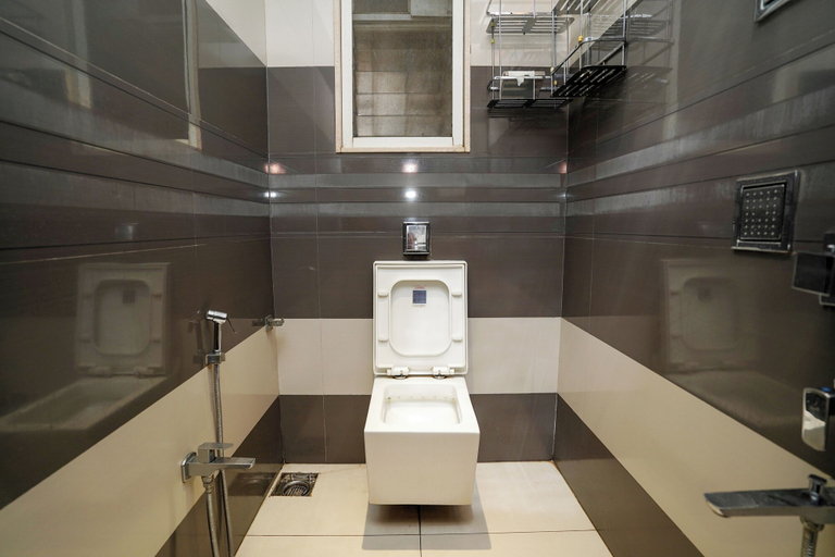 Bathroom 5, Zenith Homes - Powai Suites, Mumbai Suburban
