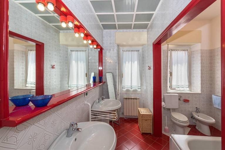 Bedroom 2, Domitilla House, Savona