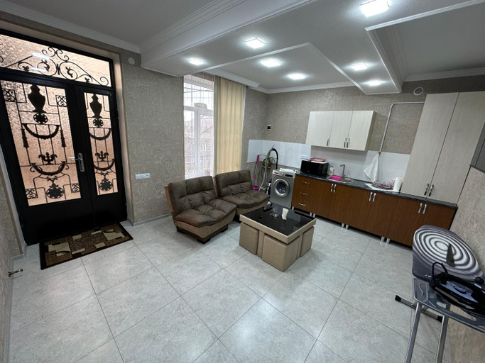 Others 3, Hotel Elit, Ninotsminda