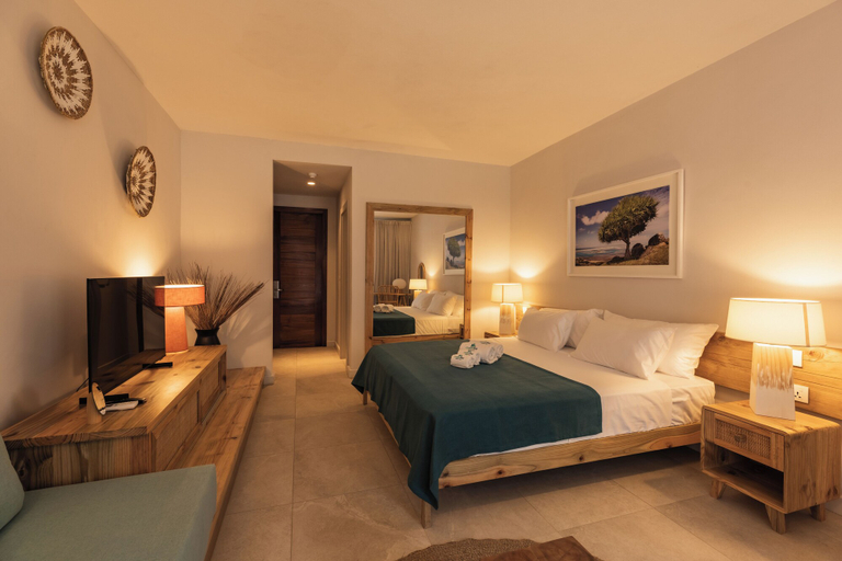 Bedroom 3, Cotton Bay Hotel