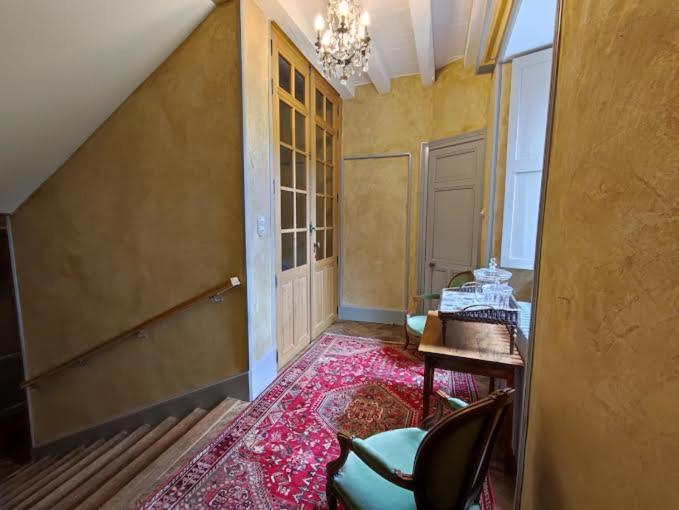 Others 2, Suite dans un chateau dans le Haut Anjou, Maine-et-Loire