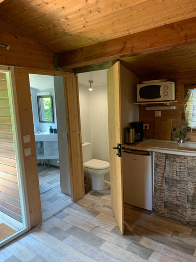 Others 5, les petits chalets de DUDU, Ardèche