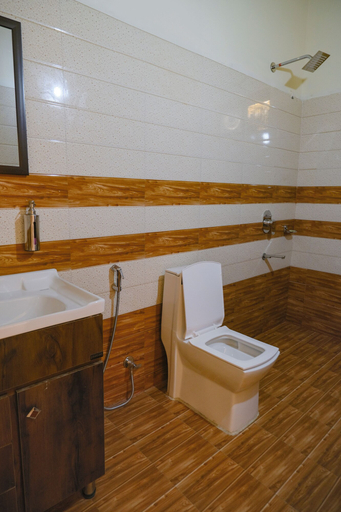 Bathroom 3, Saanidhya Homestay, Nainital