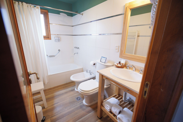 Bathroom 4, Destino Sur Hotel & Spa de Montaña, Lago Argentino