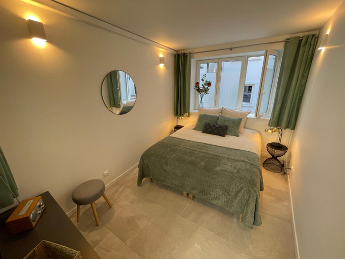 Bedroom, Loft central climatise avec verriere, Eure
