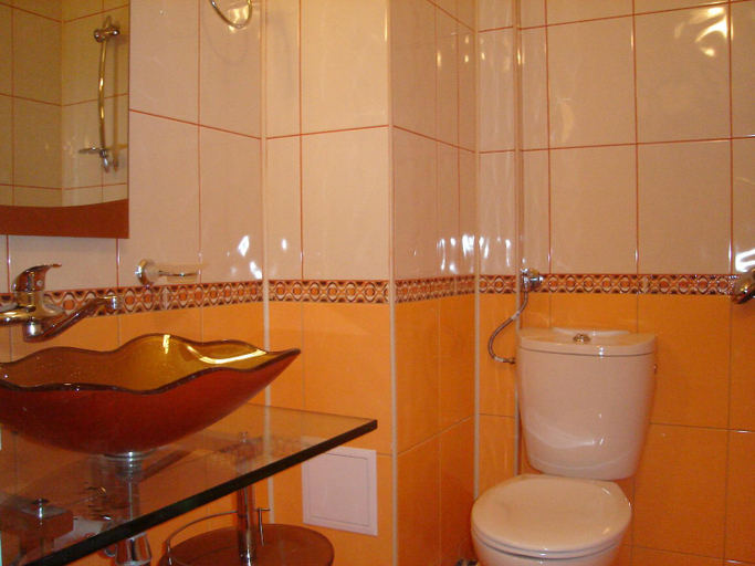 Bathroom 3, hotel Harmony, Nesebar