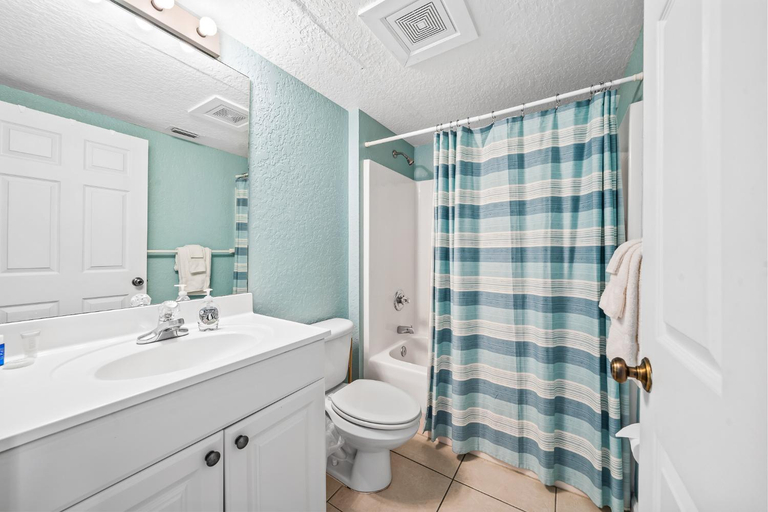 Bathroom 3, Sebastian Saltwater Lodge, Indian River