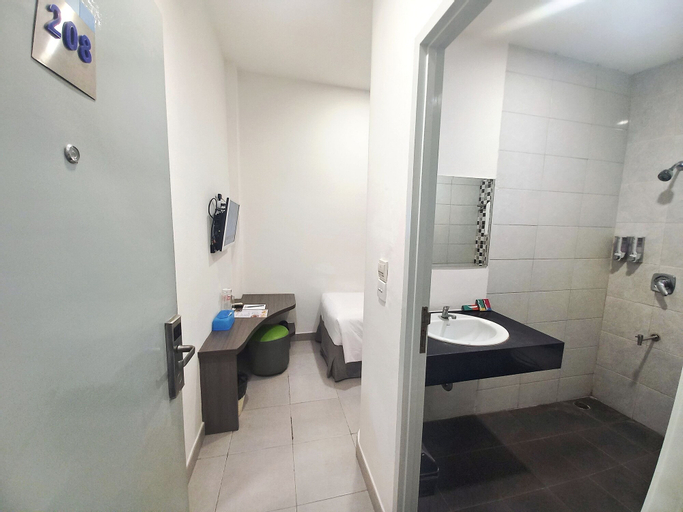 Bathroom 5