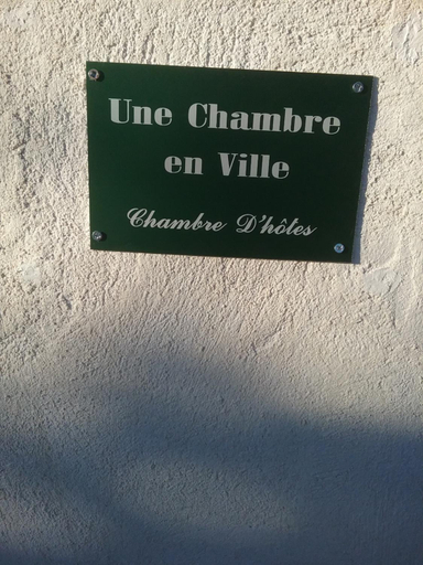 Others 5, UNE CHAMBRE EN VILLE, Vaucluse