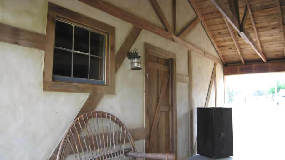 Others 4, Country Inn Cottages, Gillespie