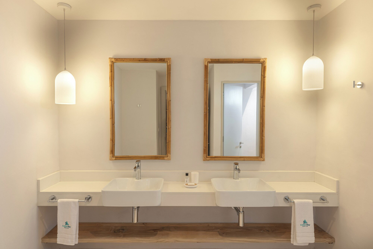 Bathroom 4, Cotton Bay Hotel
