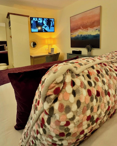 Bedroom 3, Kildare House Hotel