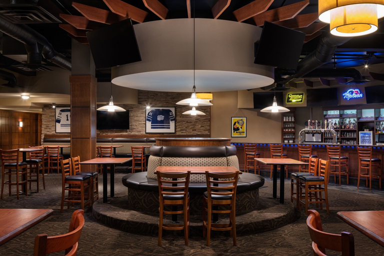 Food & Drinks 5, Pomeroy Hotel and Conference Centre Fort St. John, Peace River