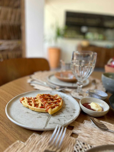 Food & Drinks 18