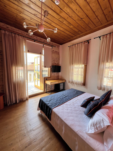Bedroom 3, Oldies Hotel Bistro Restaurant, Antalya
