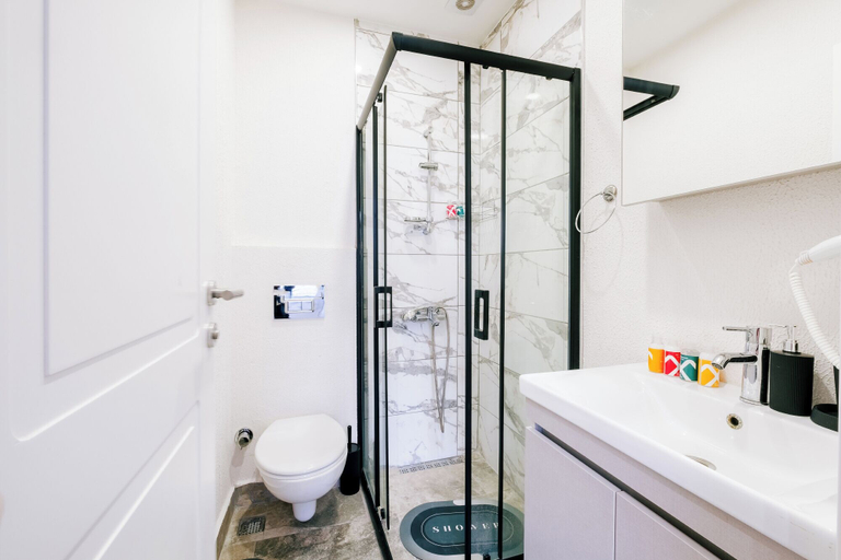 Bathroom 2, K-K Suites & Apartments, Fatih
