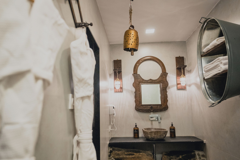 Bathroom 4, Anchaviyo By Zuper, Palghar