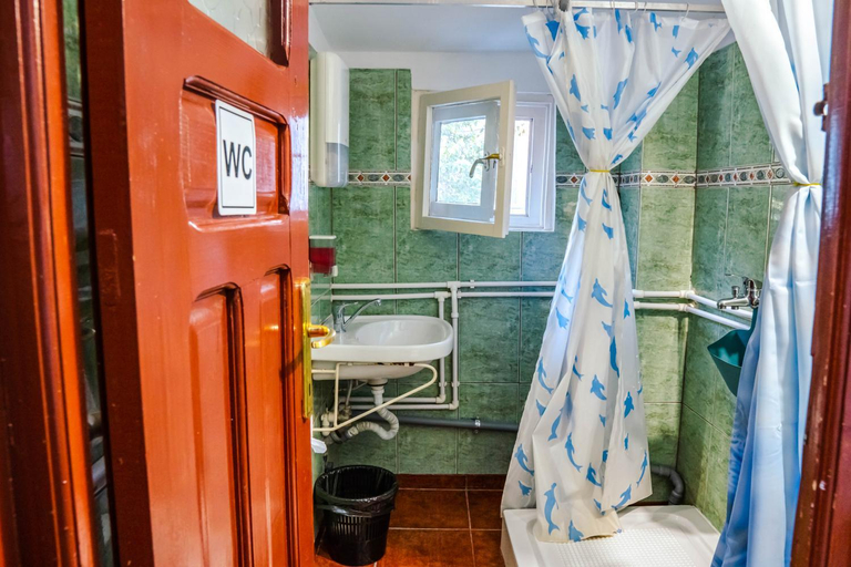 Bathroom 2, HOSTEL SPORT BUCHAREST, Municipiul Bucuresti