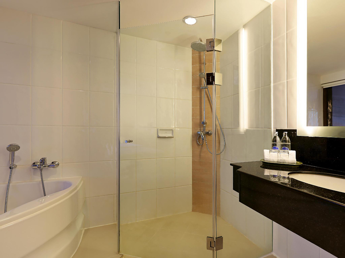 Bathroom 17