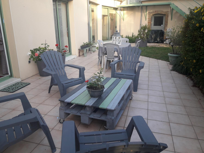 Others 4, Chambre d'hote avec piscine couverte, Sarthe