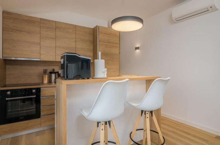 Others 2, Apartment Marko by KRALJ TRAVEL, Malinska-Dubašnica