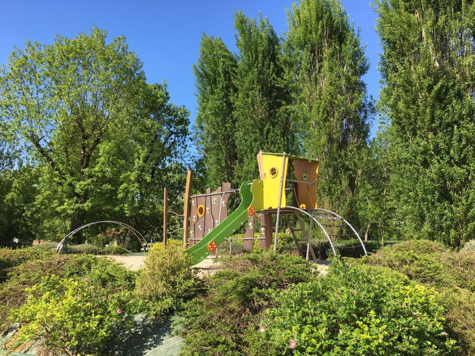 Others 4, Camping Le Douzou, Dordogne