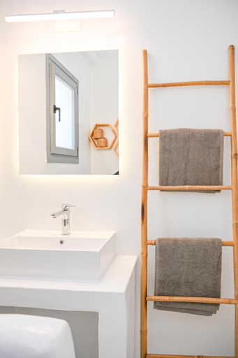 Others 5, Xerolithia suites, South Aegean