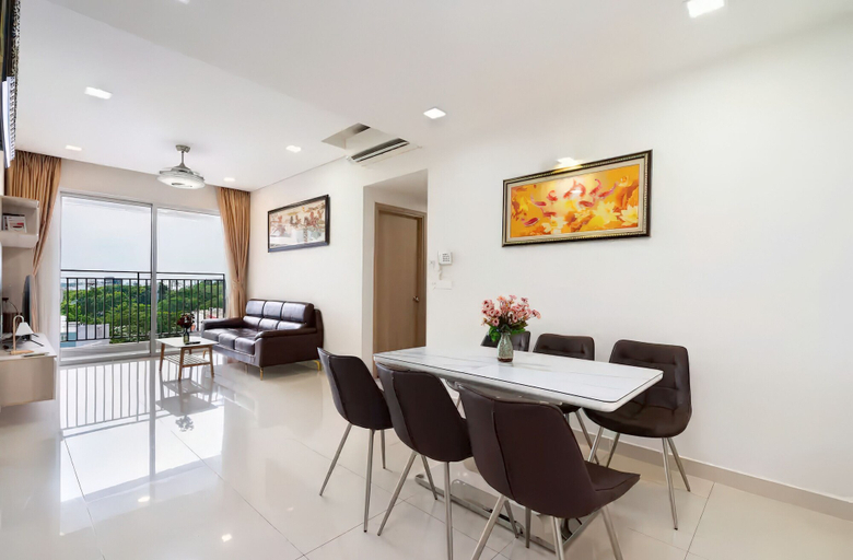 Dining Room 29