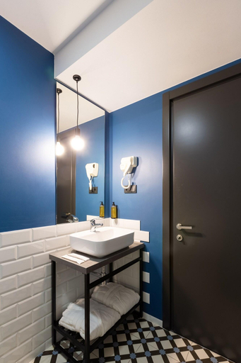 Bathroom 4, Spark by Hilton Tbilisi Biography, Tbilisi