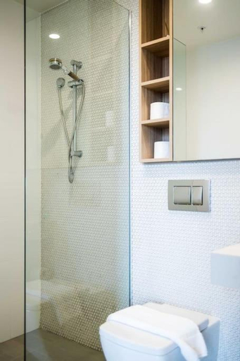 Bedroom 3, Lovely 2 Bedroom Apt with Swimming Pool, Sydney
