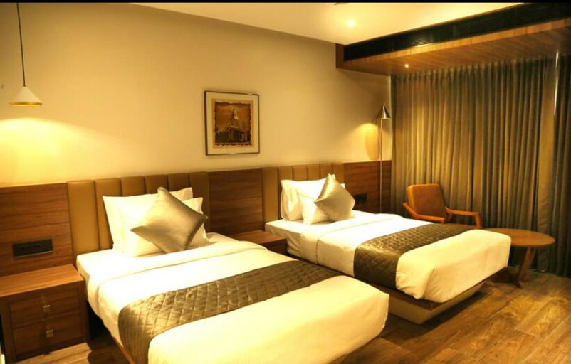 Others 4, Crystal Suites, Kozhikode