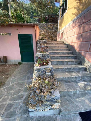 Casa Faveto, new Villa on Golfo Paradiso!, Genova