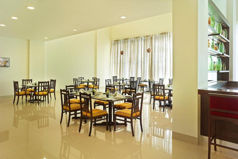 Food & Drinks 5, Ginger Gondia, Balaghat Road, Gondiya