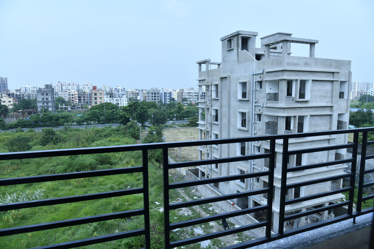 Others 4, MM Hotel and Service Apartment, Kolkata