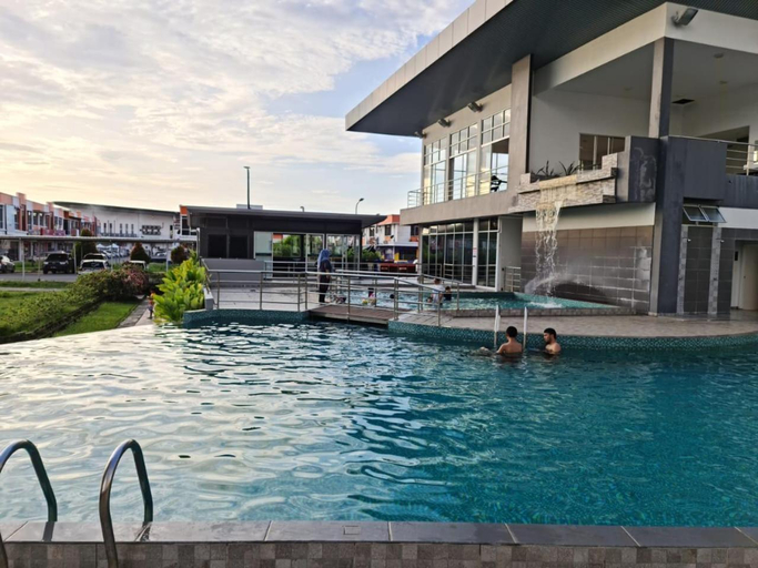 Sport & Beauty, RHR Deluxe GuestHouse Kinarut Papar Sabah - Pool View, Papar