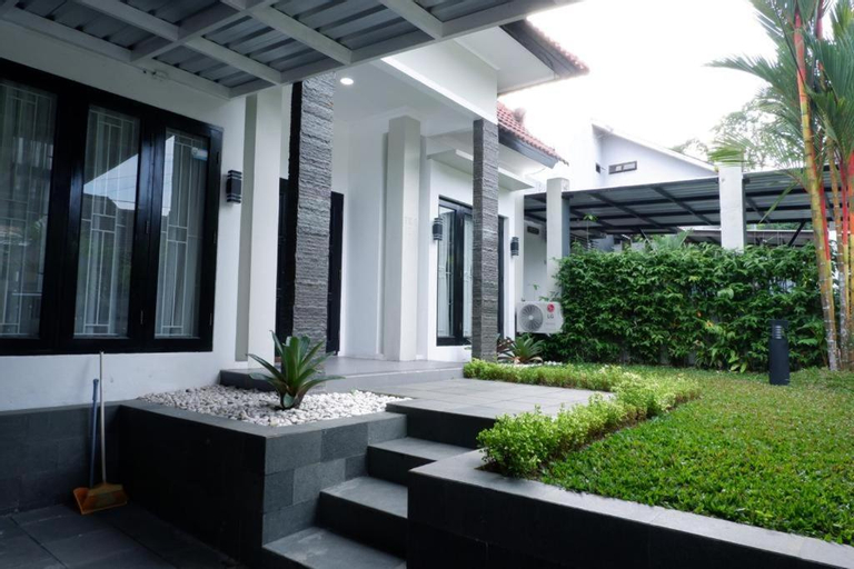 Exterior 17