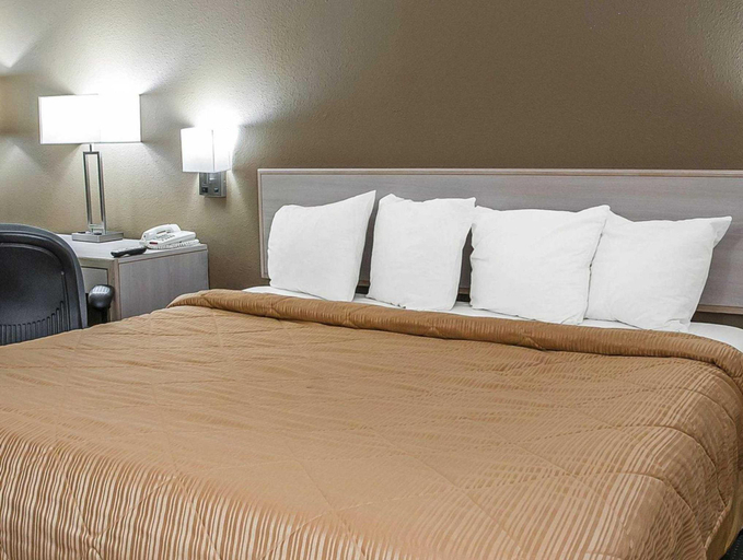 Bedroom 8