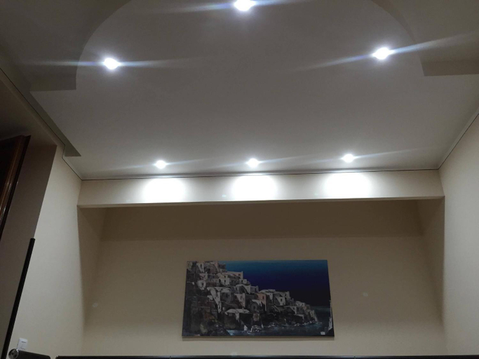 Others 3, O'Presidente B&B, Napoli