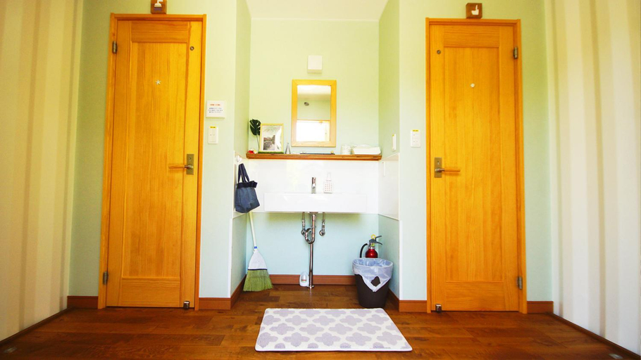 Bathroom, Panari-パナリ, Ube
