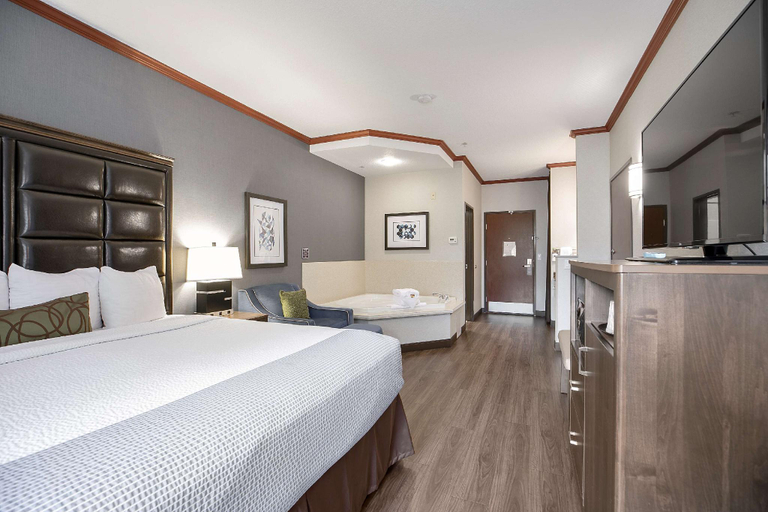 Bedroom 12