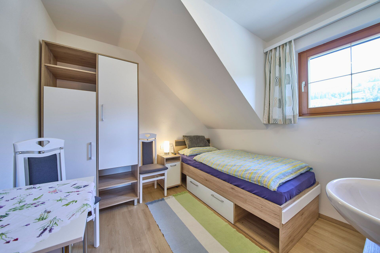Bedroom 2, Krapflhof, Tamsweg
