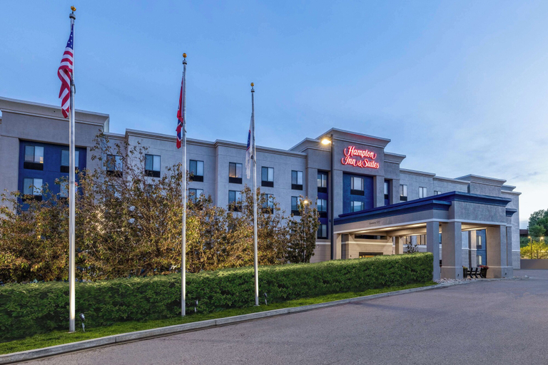 Exterior & Views 1, Hampton Inn & Suites Casper, Natrona